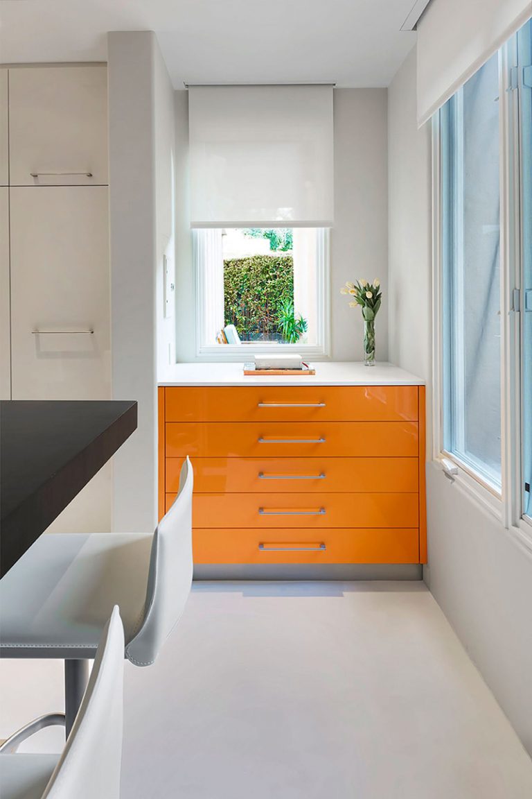 Contemporary-KITCHEN-ORANGE-DETAIL