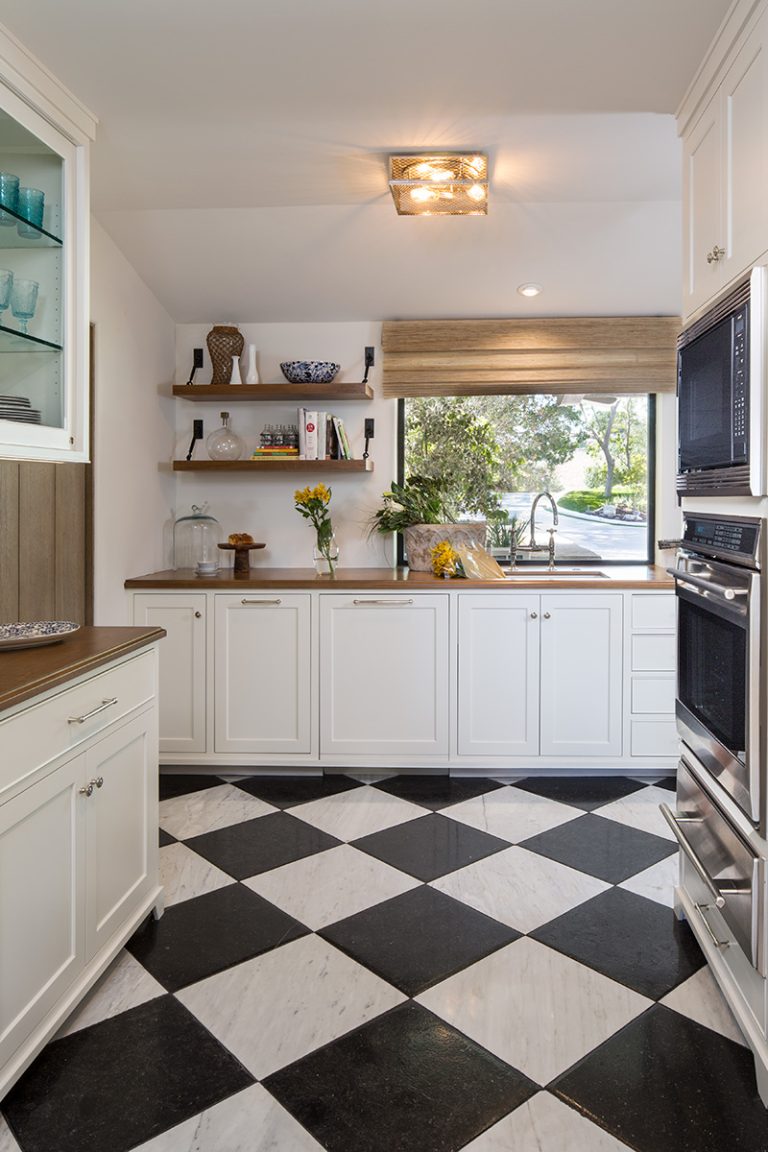 KITCHEN-PANTRY-LARGE